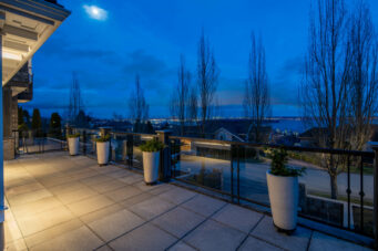 CUSTOM GORGEOUS HOME WITH PANORAMIC VIEW -- 2291 Orchard Ln, West Vancouver